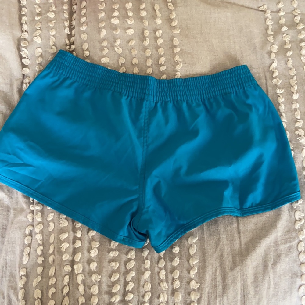 Reversible Nike Shorts - Picture 6 of 6